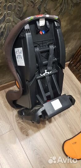 Детское автомобильное кресло от 9 до 18 кг