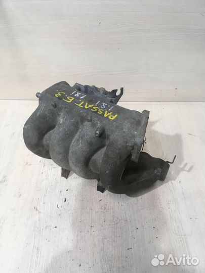 Коллектор впускной Фольксваген пассат Б3 1.8 PF PB