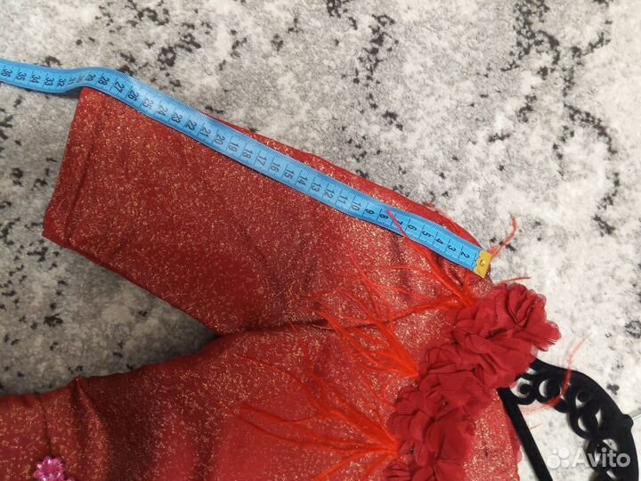 Нарядное платье для девочки размер 36