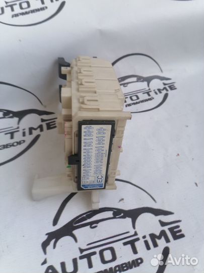 Блок предохранителей toyota corolla 150