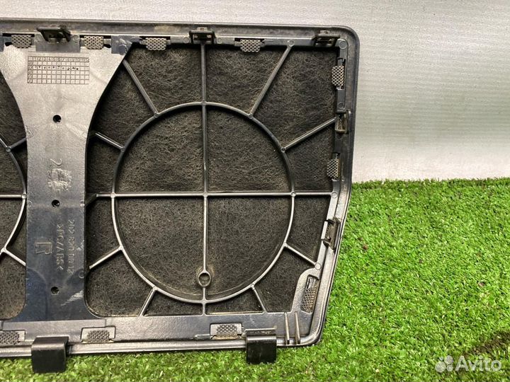 Сетка динамика левая Mercedes-Benz