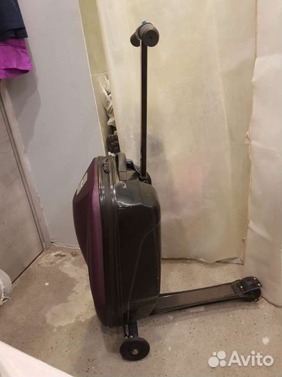 Чемодан самокат