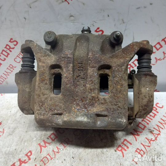 Суппорт тормозной передний левый Nissan Murano Z51