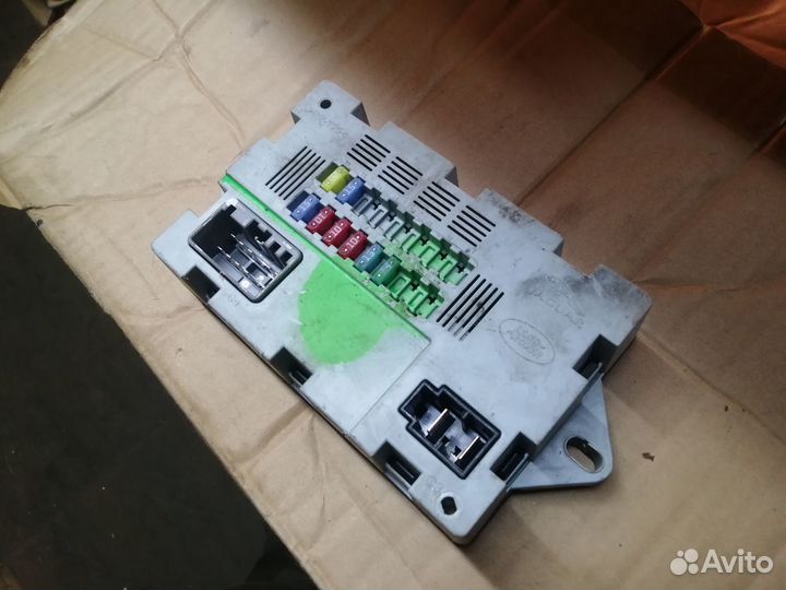 Блок предохранителей Range Rover Sport 2 Evoque