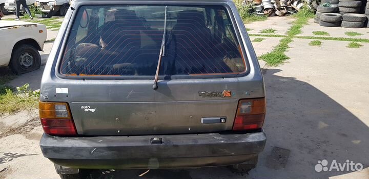 Fiat UNO 1990г Двери Крыша Порог