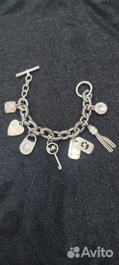 Металлический браслет