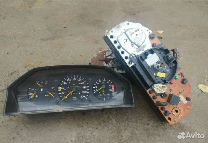 Щиток приборов Мерседес W124