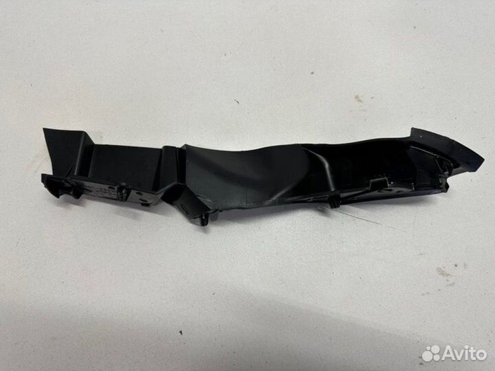 Резинка жабо передняя левая Toyota Camry V70/V75