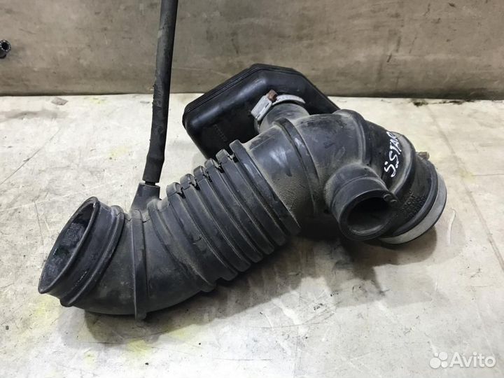 MR481007 Патрубок воздушного фильтра Mitsubishi