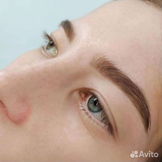 Коррекция и окрашивание бровей