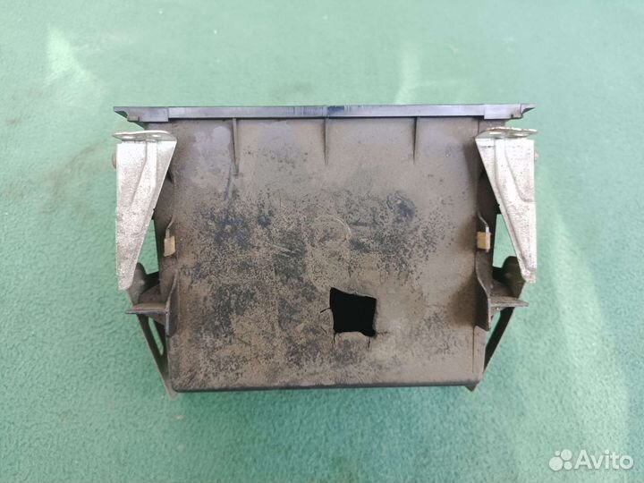 Бардачок Toyota Corolla 101L