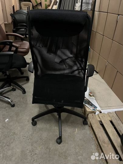 Компьютерное кресло бюрократ, дефо