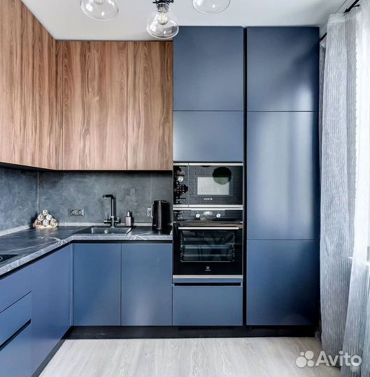 Кухня угловая на заказ.мдф фасады