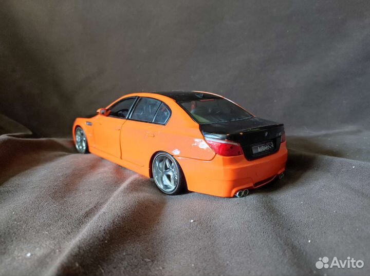 Моделька bmw m5 e60