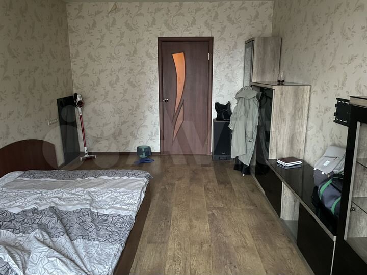 Доля в 2-к. квартире, 55,5 м², 5/10 эт.