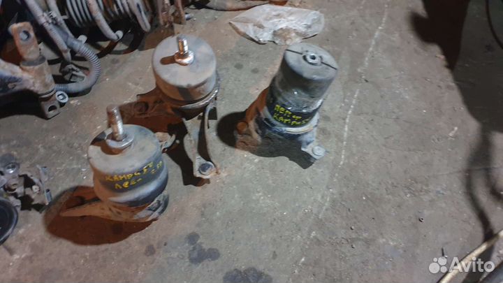 Подушка двигателя Тойота Камри 50-55 2.5л