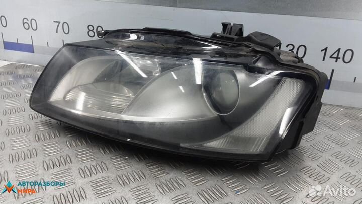 Фара левая Audi A5 8T 2008