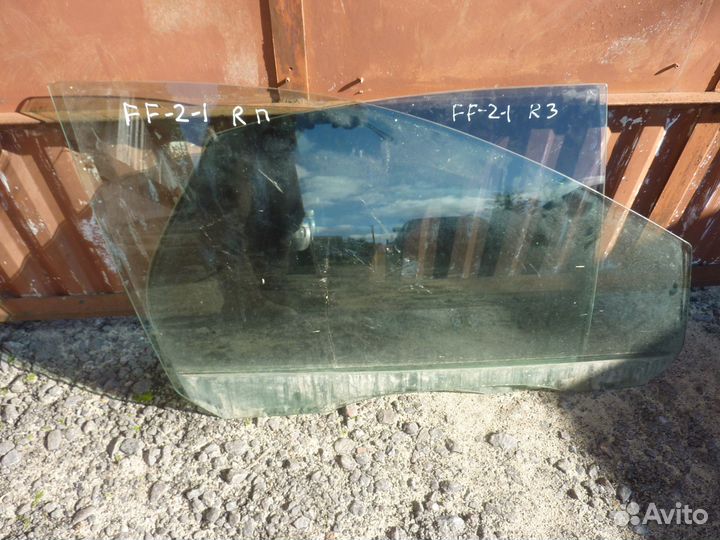 Ford focus 2 седан стекло двери правое перед зад