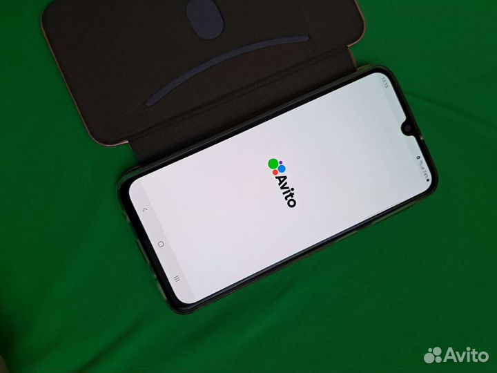 Samsung Galaxy A40, 4/64 ГБ