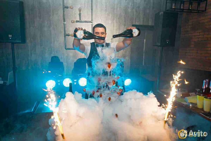 Бармен шоу/Пирамида Шампанского