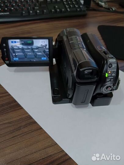 Видеокамера Sony HDR-SR11E