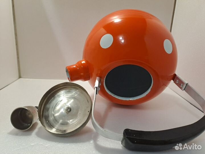 Винтаж Чайник эмалированный со свистком СССР