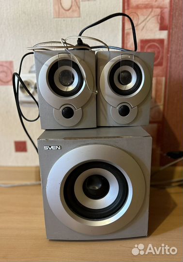 Набор компьютерной техники