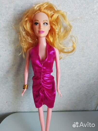 Набор одежды Барби 6платьев+3украшения+3акссесуара