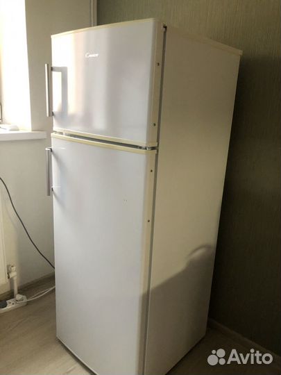 Холодильник бу небольшой