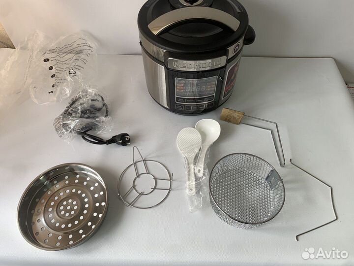 Мультиварка Redmond RMC-PM190