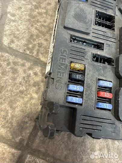 Peugeot 407 блок предохранителей