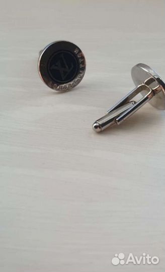 Запонки Louis Vuitton