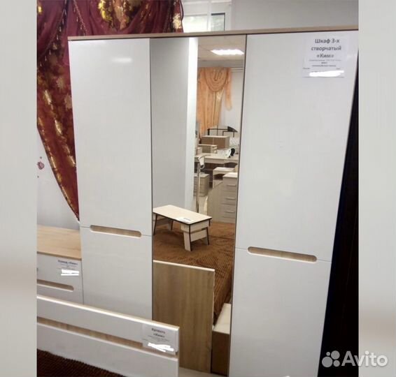 Спальный гарнитур