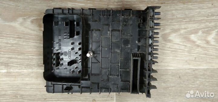 Блок предохранителей Passat CC B6