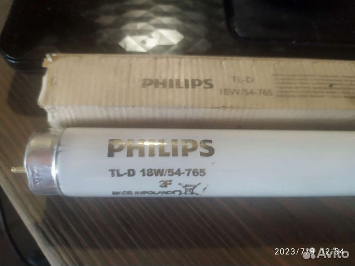 Лампа люминисцентная