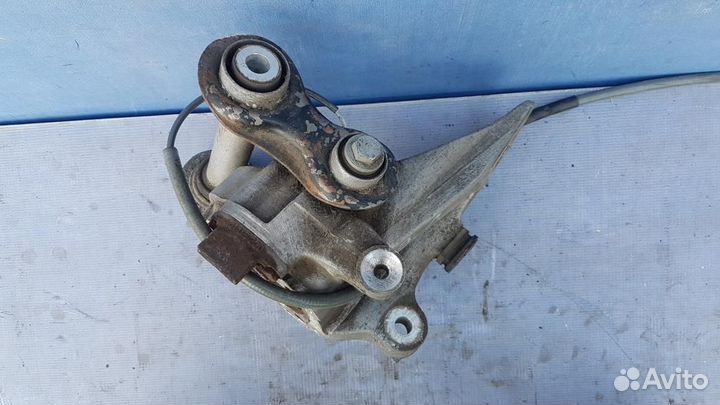 Кулак поворотный задний левый BMW 5-серия E60/E61