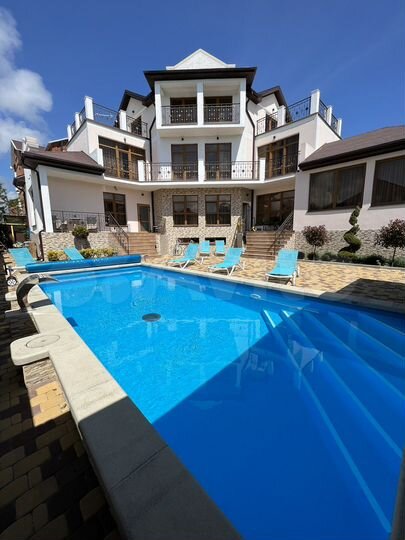 Комната 32 м² в 2-к., 3/3 эт.