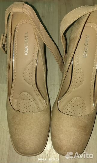 Туфли бежевые 38