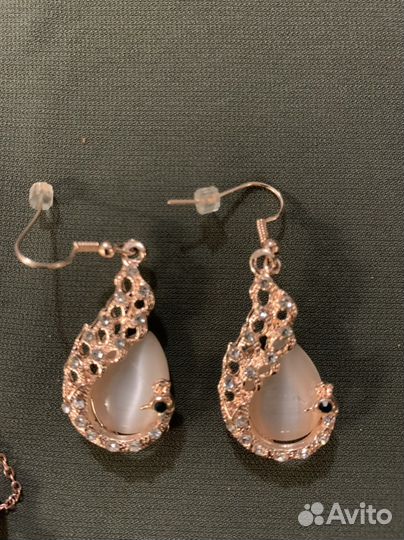 Кулон и серьги