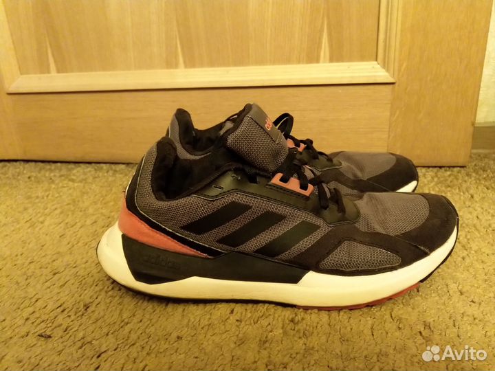 Кроссовки adidas