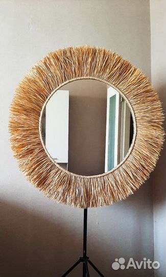 Зеркало в раме из рафии Bali