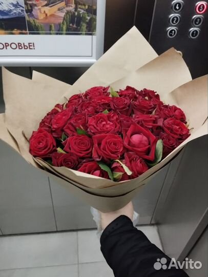 31 роза красная 40 см