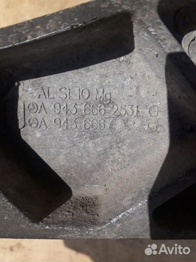 Кранштейн подножки Mercedes Benz Actros