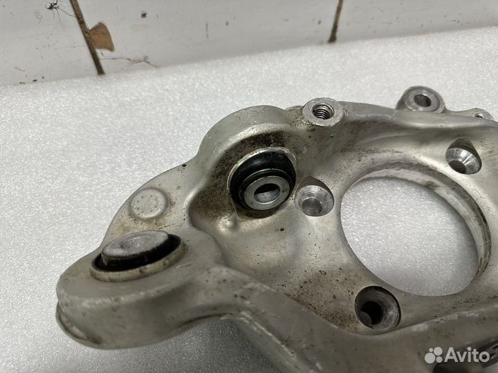 Кулак подвески задний левый Mercedes C 63 AMG W205