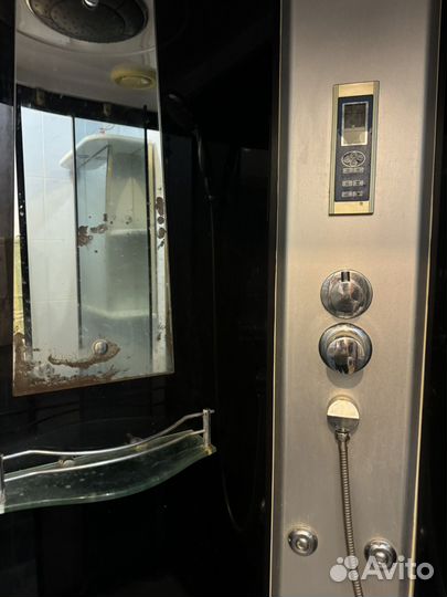 Душевая кабина 90х90 угловая