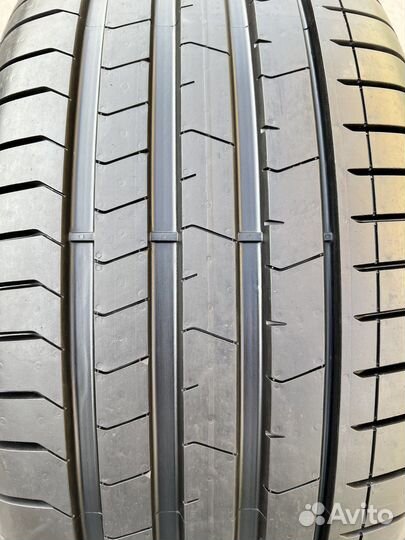 Pirelli P Zero Luxury Saloon 265/40 R20 104Y