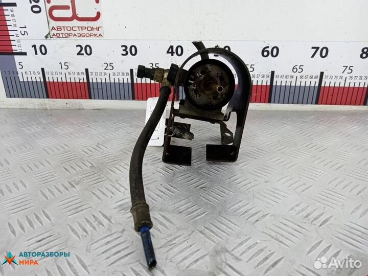 Кронштейн топливного фильтра Opel Astra F рест