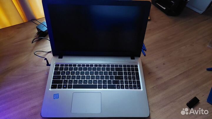 Asus R540u