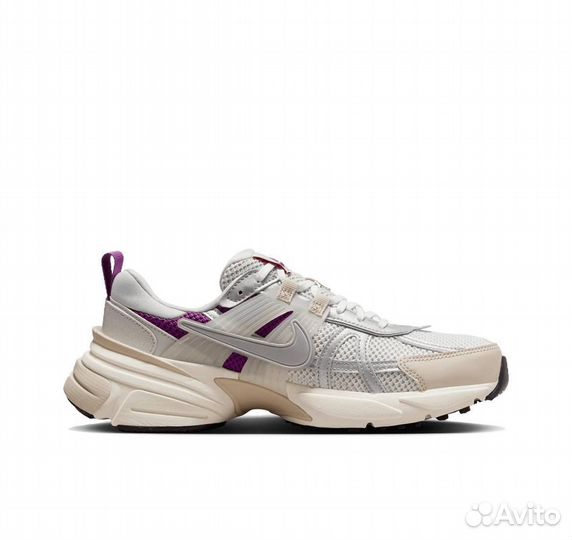 Женские кроссовки Nike V2K Run Premium 