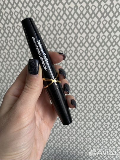 Тушь для ресниц новая черная